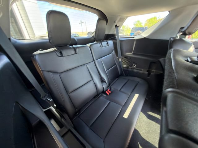 Used 2022 Ford Explorer Limited w/ Hybrid Equipment Group 310A AWD/4WD image 11