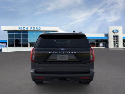 New 2025 Ford Expedition Max Active RWD image 8