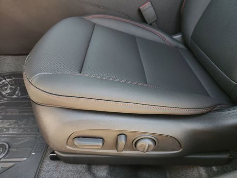 New 2026 Chevrolet Trax RS w/ Driver Confidence Package FWD image 18