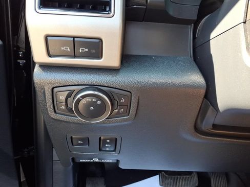 Used 2022 Ford F250 Lariat w/ Tremor Off-Road Package AWD/4WD image 14