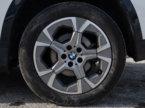 Used 2025 BMW X1 xDrive28i image 13