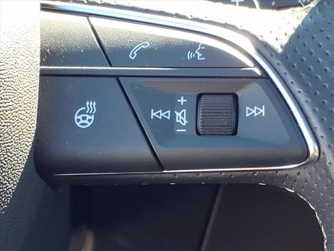 Used 2024 Audi SQ5 Premium Plus w/ Premium Plus Package image 20