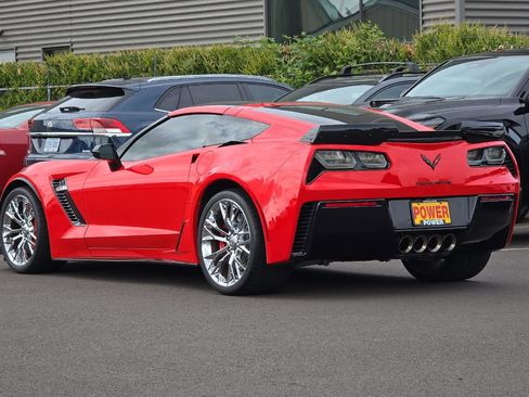 Used 2015 Chevrolet Corvette Z06 w/ 3LZ Preferred Equipment Group RWD image 6
