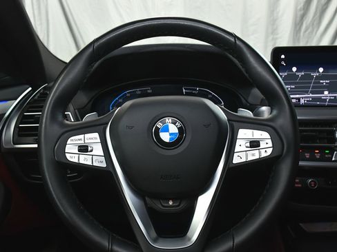 Used 2025 BMW X4 xDrive30i AWD/4WD image 32