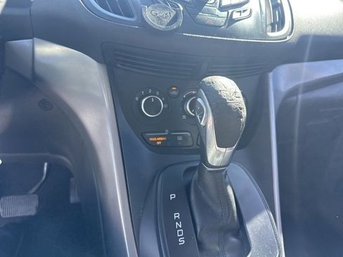 Used 2016 Ford Escape SE image 26