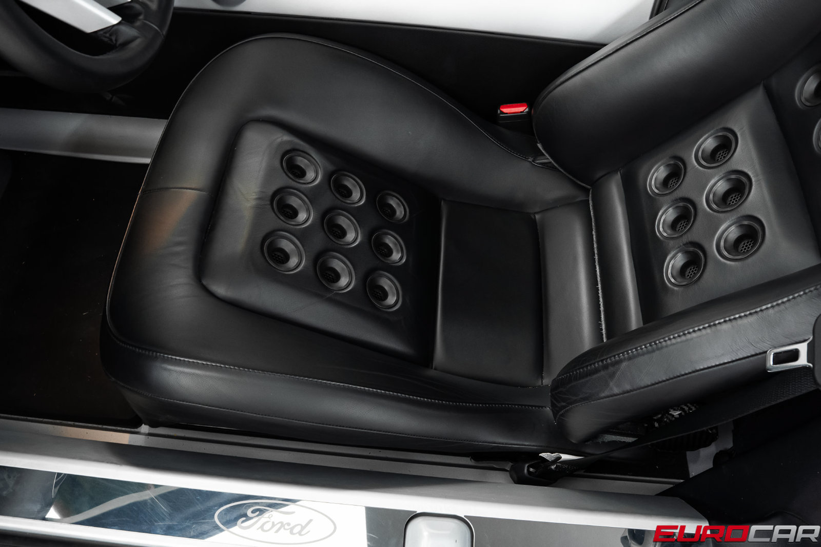 Used 2006 Ford GT RWD image 49