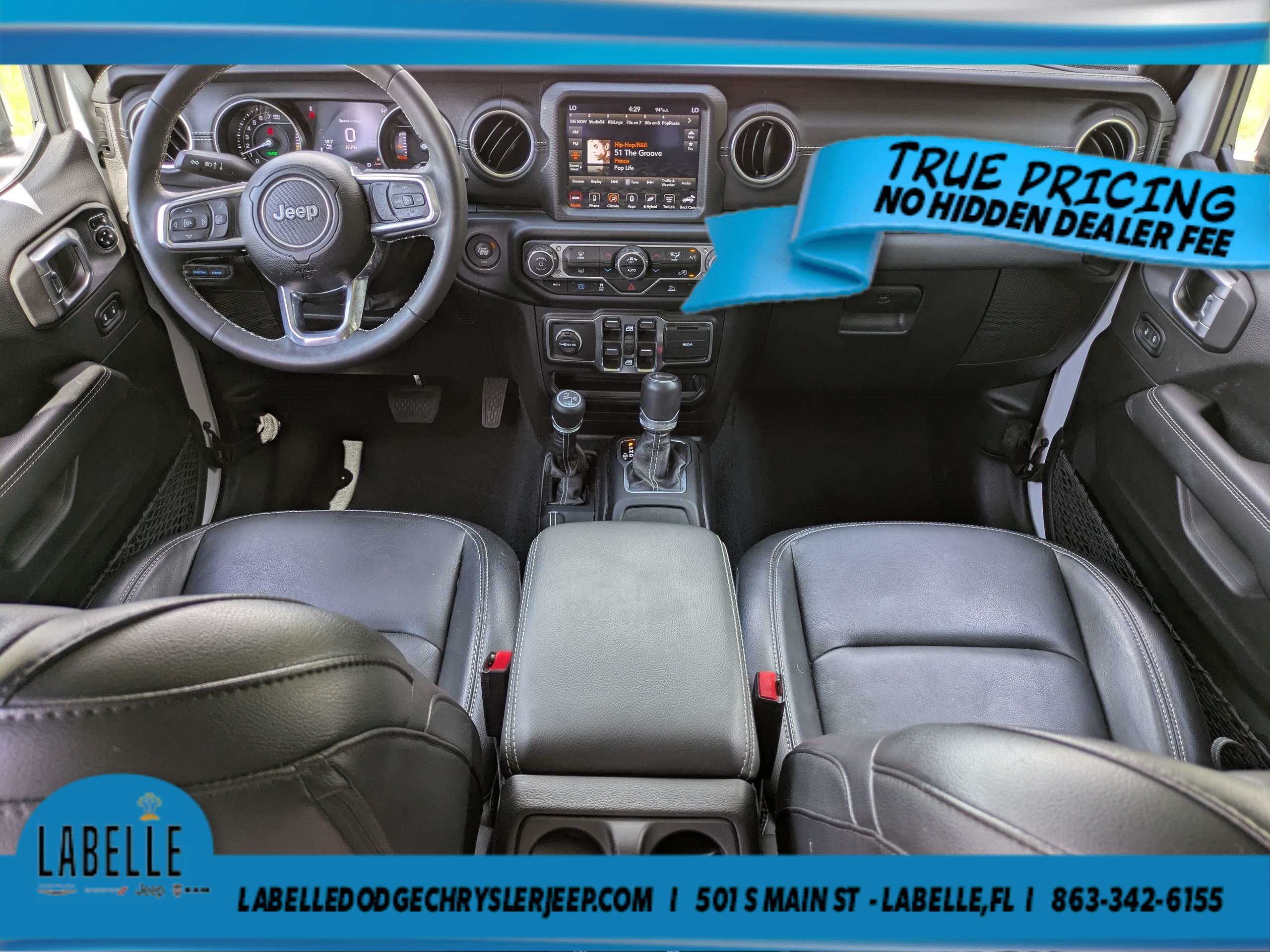 Used 2023 Jeep Wrangler Unlimited Sahara AWD/4WD image 15