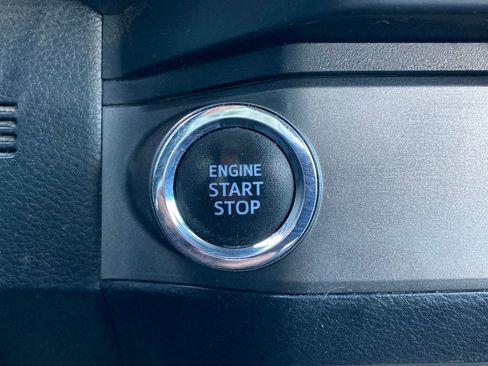 Used 2021 Toyota Tacoma TRD Sport w/ Technology Package image 20