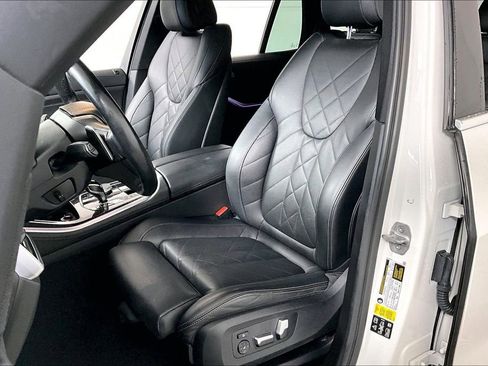 Used 2023 BMW X5 xDrive40i AWD/4WD image 25