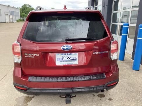 Used 2018 Subaru Forester 2.5i Premium AWD/4WD image 11
