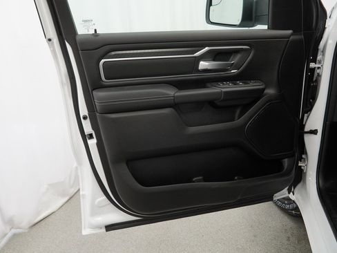 New 2026 RAM 1500 4x4 Crew Cab image 26