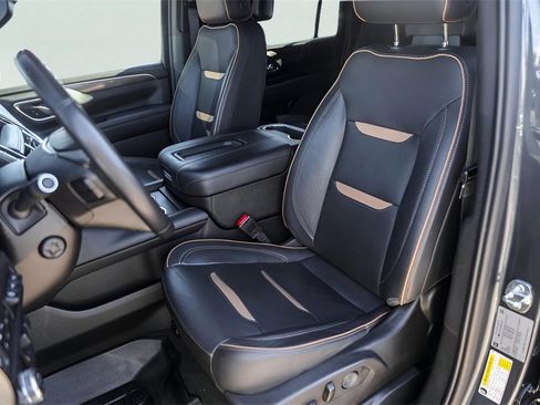 Used 2021 GMC Yukon XL AT4 w/ AT4 Premium Plus Package image 8