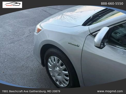 Used 2012 Toyota Camry LE FWD image 13