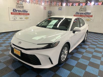 New 2026 Toyota Camry LE w/ Convenience Package