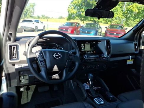 New 2026 Nissan Frontier SV w/ Tow Package AWD/4WD image 10