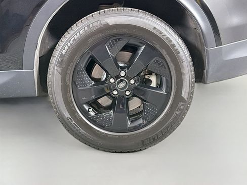 Certified 2023 Land Rover Discovery Sport S image 31