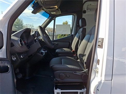 New 2025 Mercedes-Benz Sprinter 3500 image 13