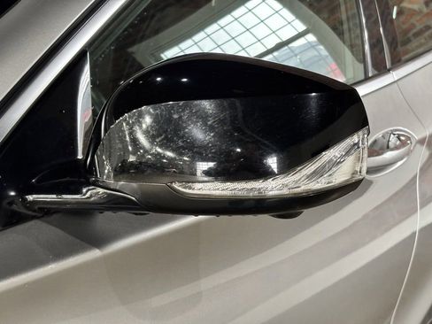 Used 2018 INFINITI QX30 Premium w/ Technology Package image 17