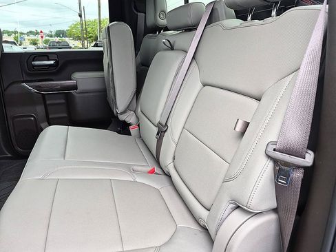 Certified 2022 Chevrolet Silverado 2500 LTZ w/ LTZ Convenience Package AWD/4WD image 28
