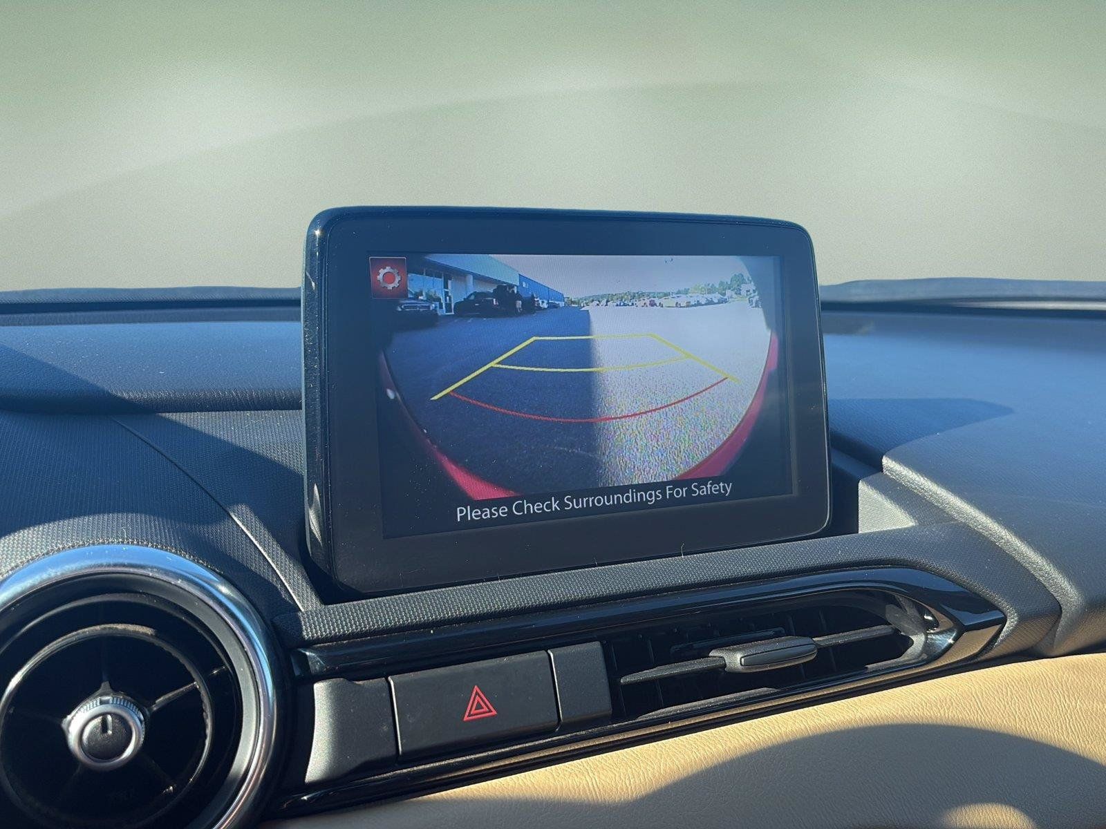 Used 2019 MAZDA MX-5 Miata RF Grand Touring RWD image 32