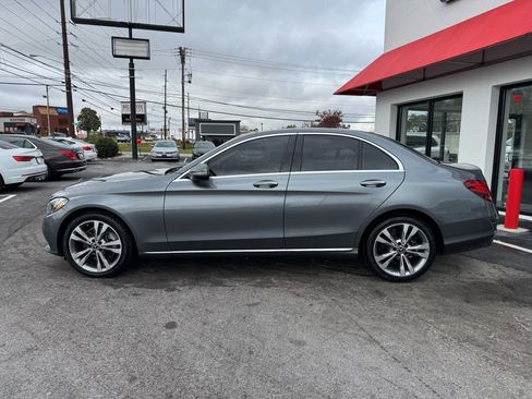 Used 2017 Mercedes-Benz C 300 Sport image 4