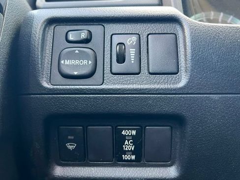 Used 2015 Toyota 4Runner SR5 AWD/4WD image 14