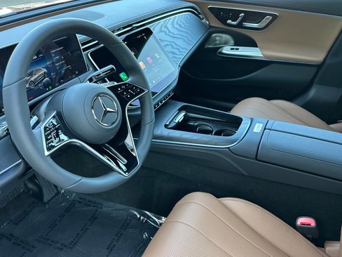 New 2026 Mercedes-Benz E 450 4MATIC Sedan image 10