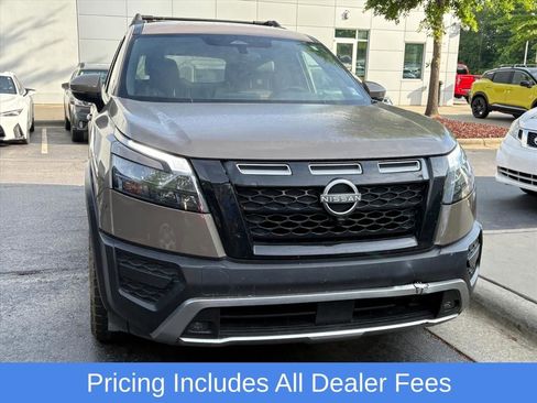 Used 2024 Nissan Pathfinder Rock Creek AWD/4WD image 3
