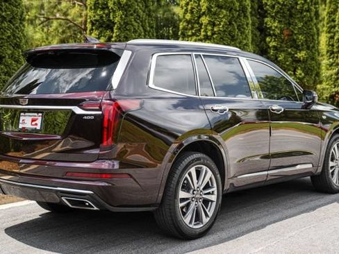 Used 2020 Cadillac XT6 Premium Luxury AWD/4WD image 17