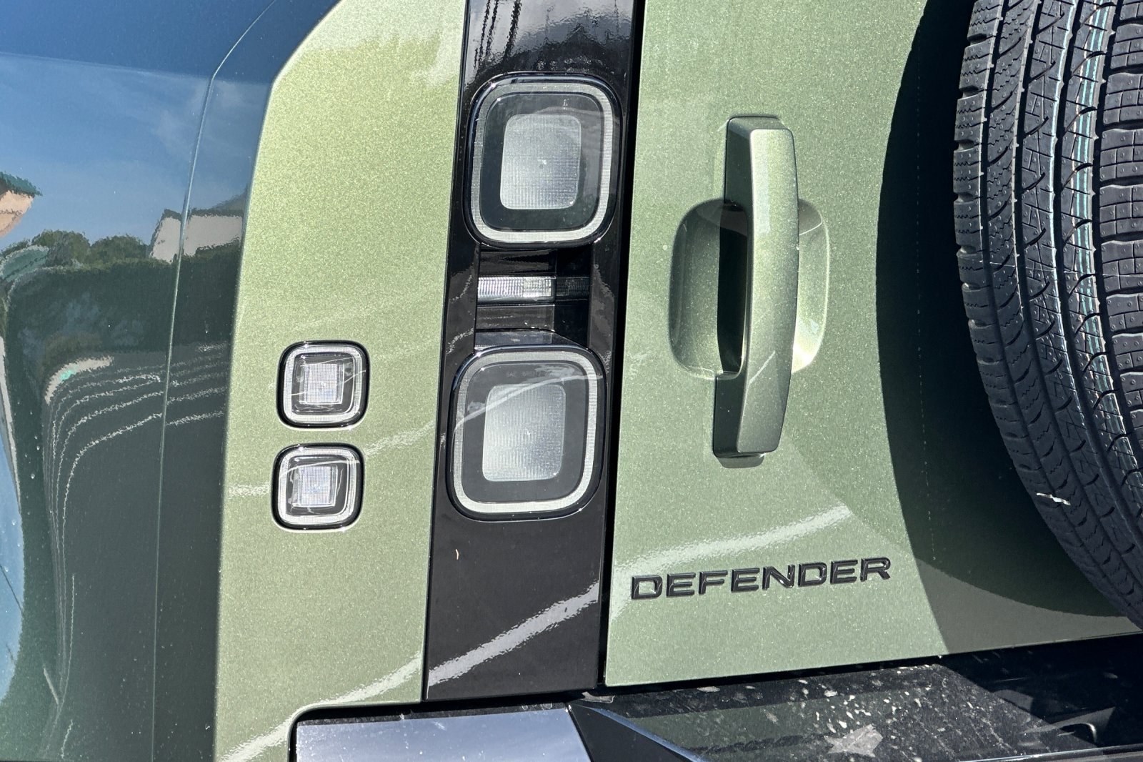 New 2026 Land Rover Defender 110 S AWD/4WD image 27