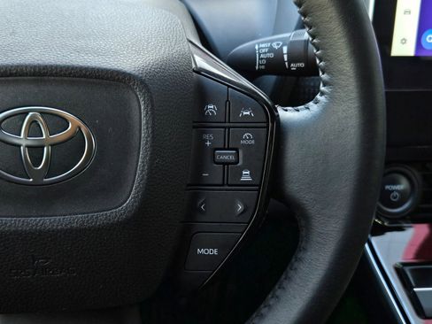 Used 2024 Toyota bZ4X Limited image 21