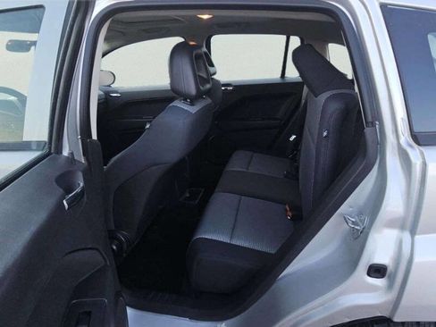 Used 2009 Dodge Caliber SXT image 8