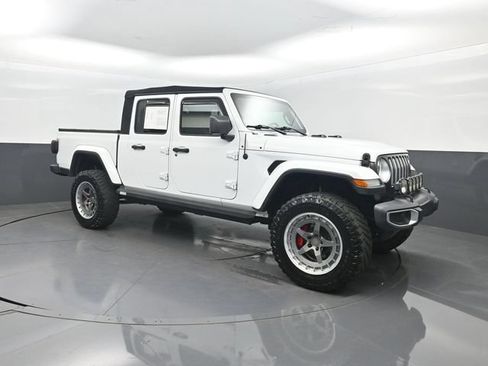 Used 2020 Jeep Gladiator Overland AWD/4WD image 35