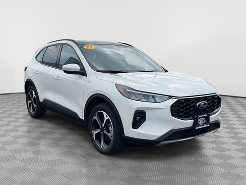 Certified 2025 Ford Escape ST-Line Elite w/ Tech Pack #1 image 3