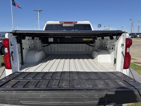 Used 2024 Chevrolet Silverado 1500 LT Trail Boss w/ Convenience Package II image 7