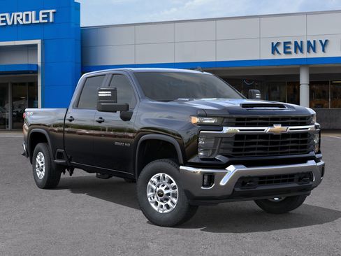 New 2026 Chevrolet Silverado 2500 LT w/ Convenience Package AWD/4WD image 7
