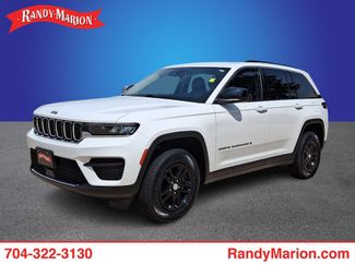 Used 2023 Jeep Grand Cherokee Laredo AWD/4WD video 1