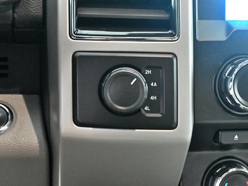 Used 2018 Ford F150 Lariat AWD/4WD image 12