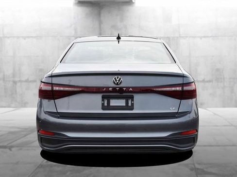 Certified 2026 Volkswagen Jetta SE w/ Black Wheel Package FWD image 6