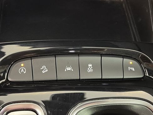 Used 2023 Buick Envision Essence w/ Sport Touring Package AWD/4WD image 28