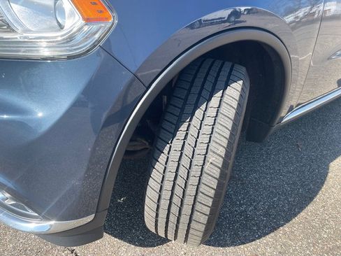 Used 2020 Dodge Durango SXT image 11