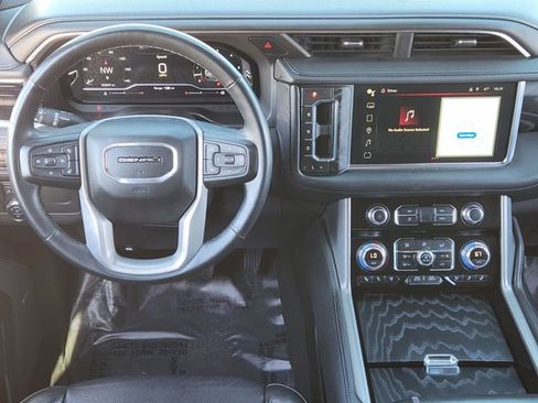 Used 2023 GMC Yukon Denali AWD/4WD image 27