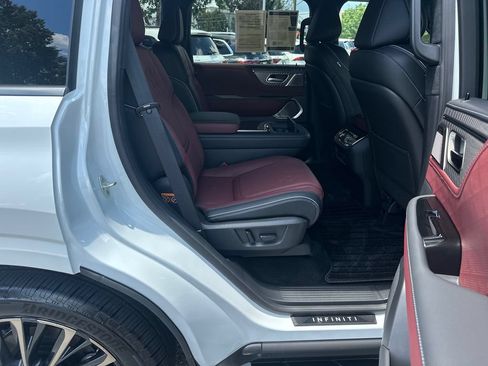Used 2026 INFINITI QX80 Autograph w/ Premium Cargo Package AWD/4WD image 13