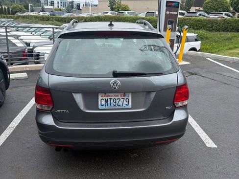 Used 2011 Volkswagen Jetta TDI FWD image 5