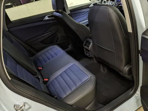 New 2026 Volkswagen Taos SEL AWD/4WD image 25