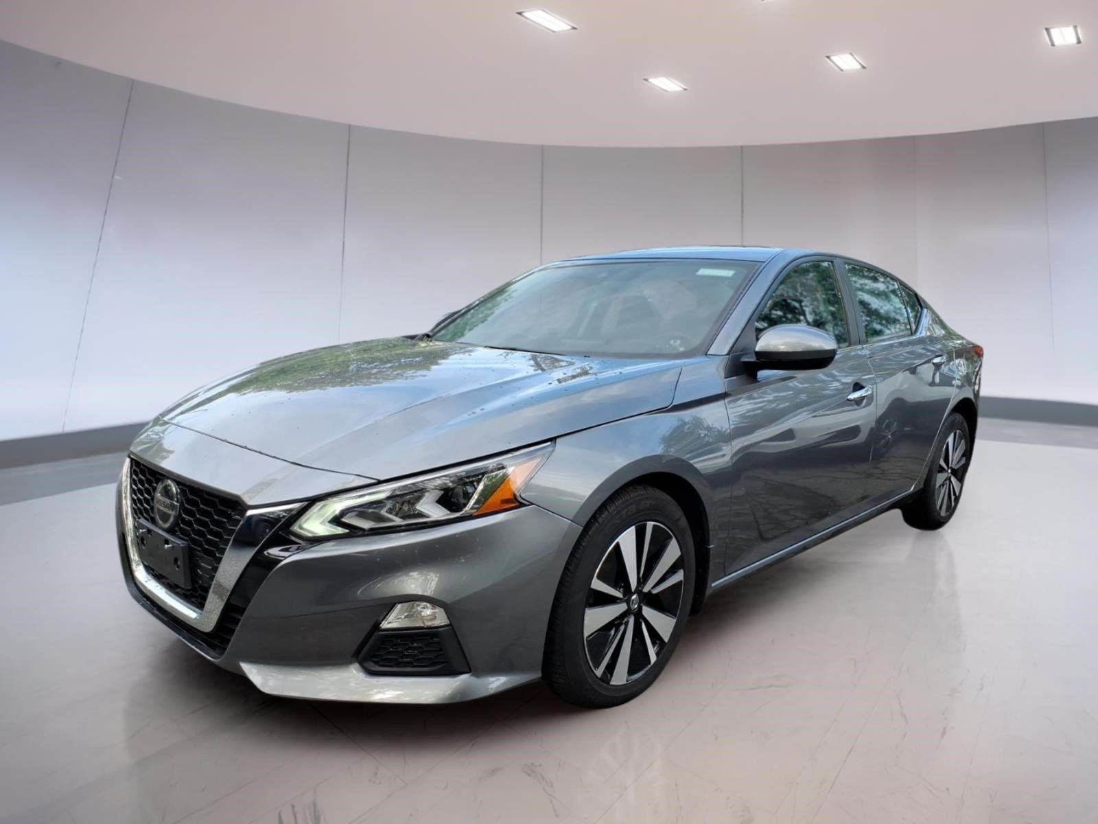 Used 2021 Nissan Altima 2.5 SV AWD/4WD image 2
