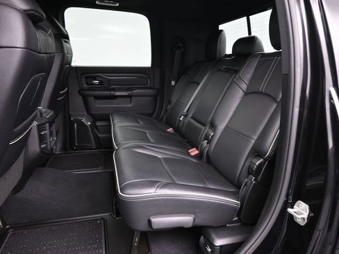 Used 2024 RAM 2500 Limited AWD/4WD image 10