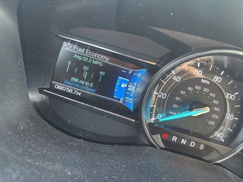 Used 2017 Ford Explorer Limited w/ Equipment Group 301A image 8