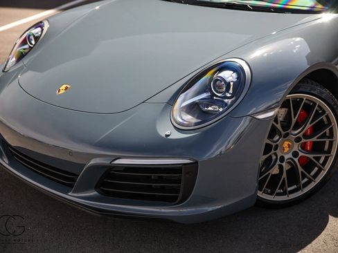 Used 2017 Porsche 911 Carrera 4S AWD/4WD image 4