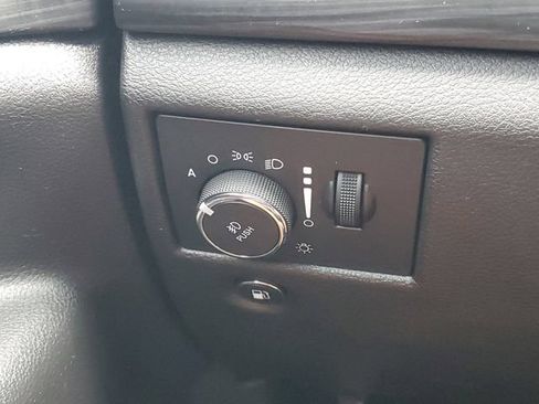 Used 2021 Jeep Grand Cherokee Altitude AWD/4WD image 20